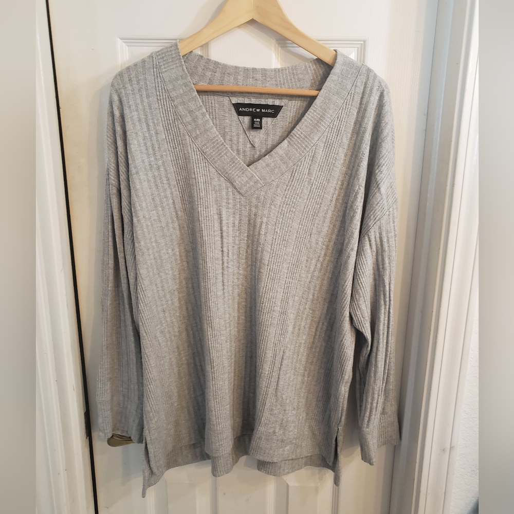 Andrew Marc Gray V-Neck Sweater Soft Knit